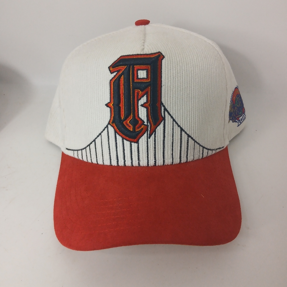 2 Baseball Hats - Picture 2 of 7